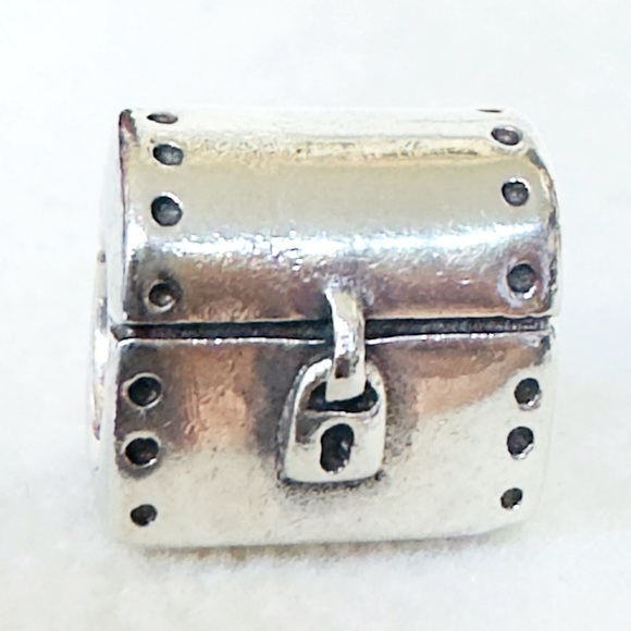 Pandora Sterling Silver Hope Chest Charm Bead #790425 - Picture 2 of 4